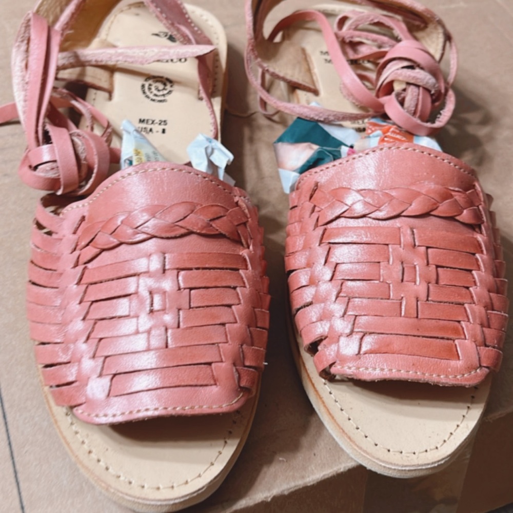 pink huarache